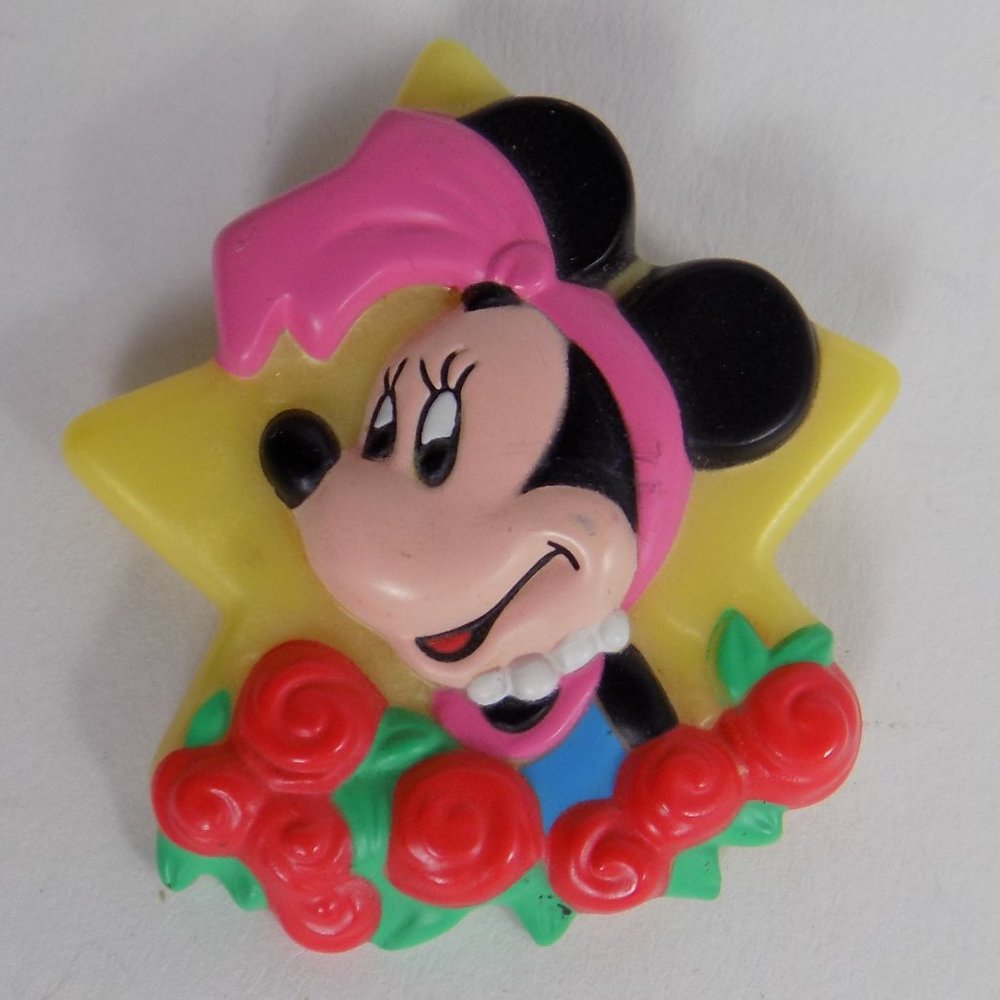Vintage 1989 Avon Minnie Mouse Pin